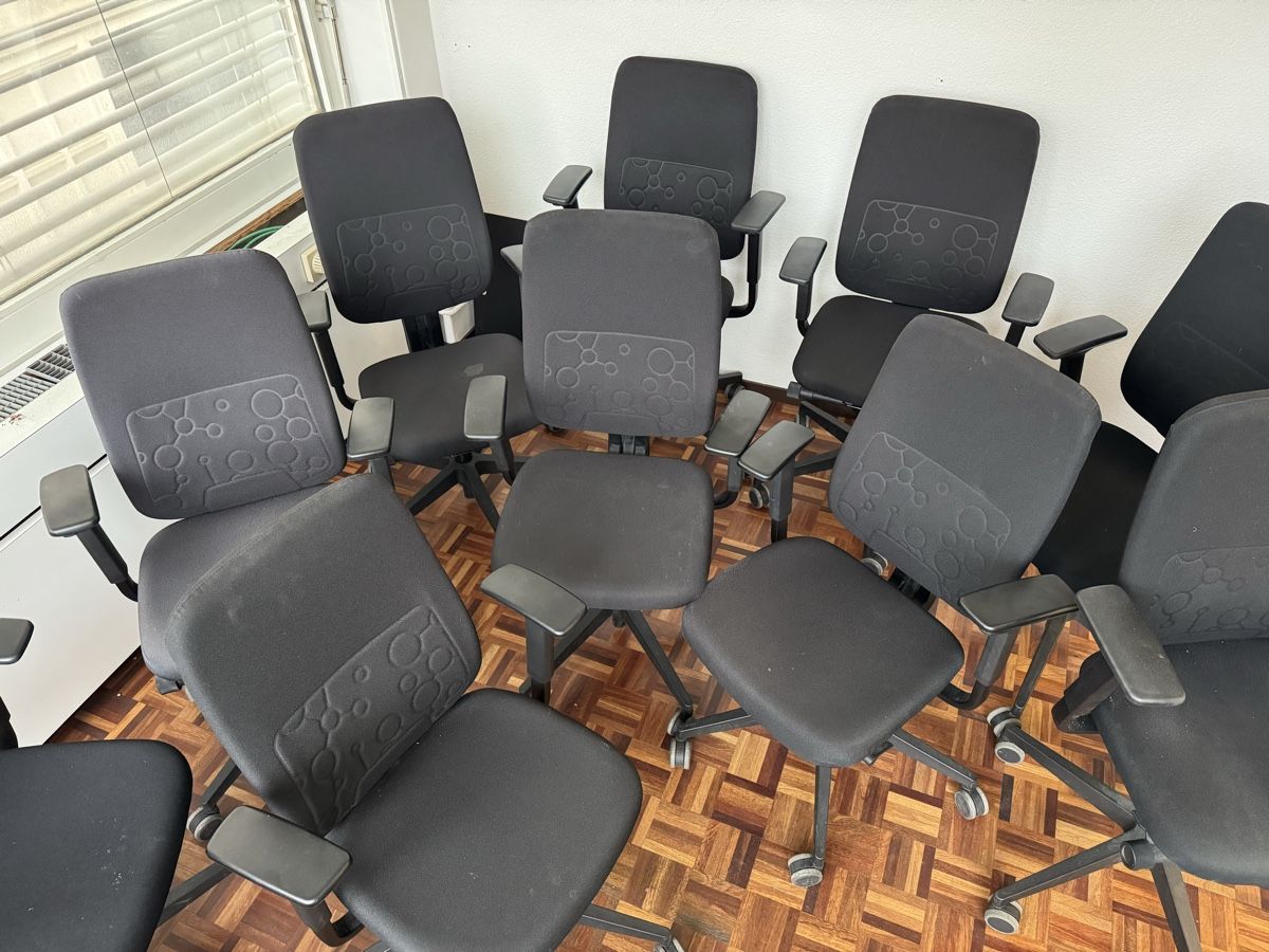 Chaises: Büro Stühlen  – D'occasion à Aesch BL par Onir.c