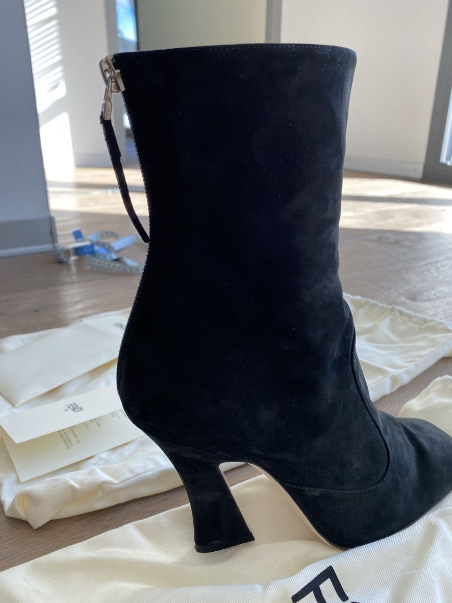 Fendi Scarpe da donna: Bottines  Fendi en daim noir taille 38 – Usato da Champlan venduto da Ger77 3
