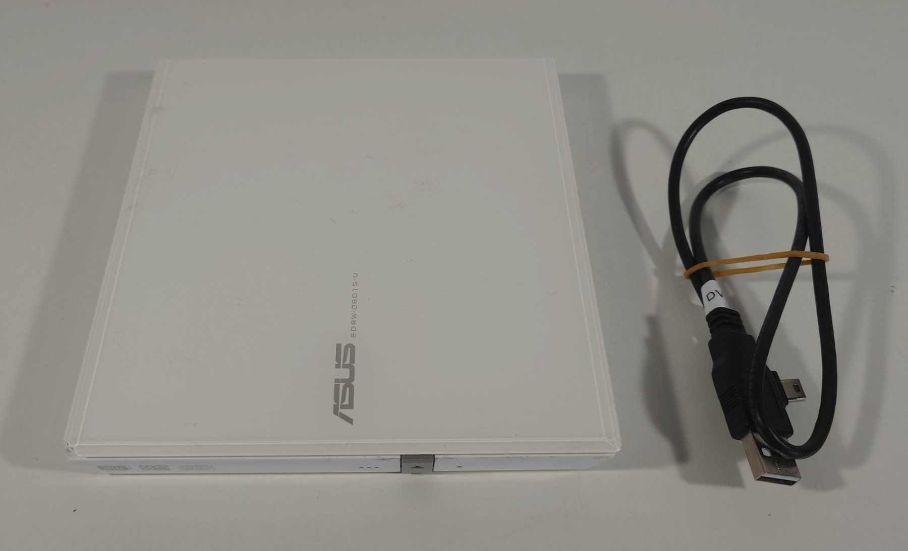 Asus Registratori: externer USB DVD-Brenner Asus SDRW-08D1S-U / Combo DVD & CD – Usato da Ostermundigen venduto da Chrisascht