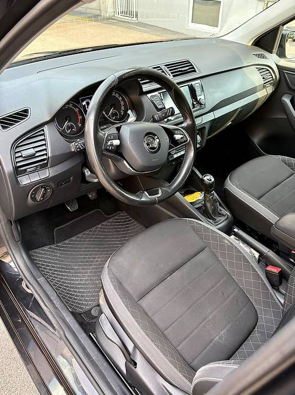 Automobili: Vendo Skoda Fabia – Usato da Cadenazzo venduto da vik_7spt 1