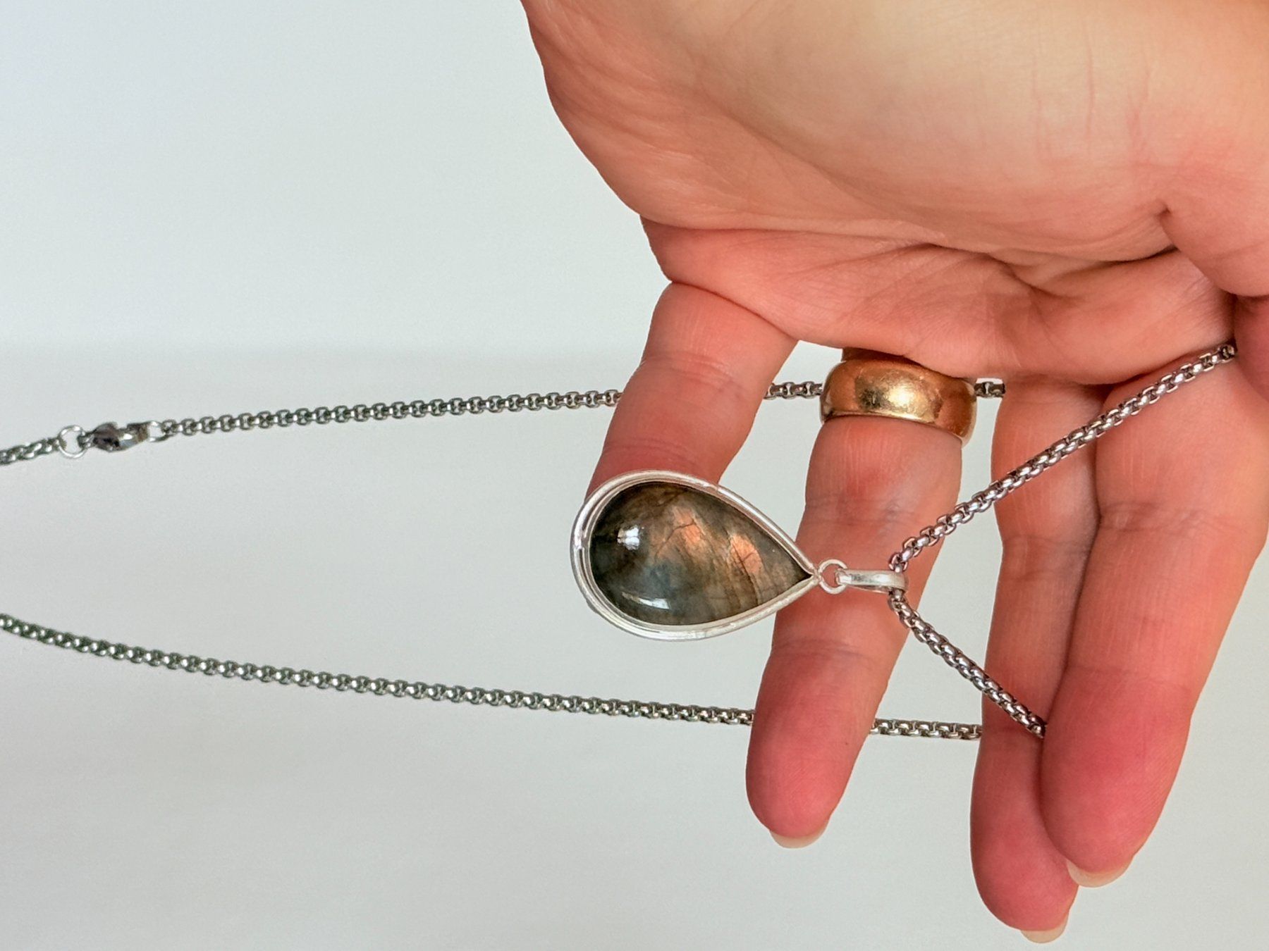 Colliers: Collier avec Labradorite – Neuf avec emballage d'origine à Genève par AWWA 4