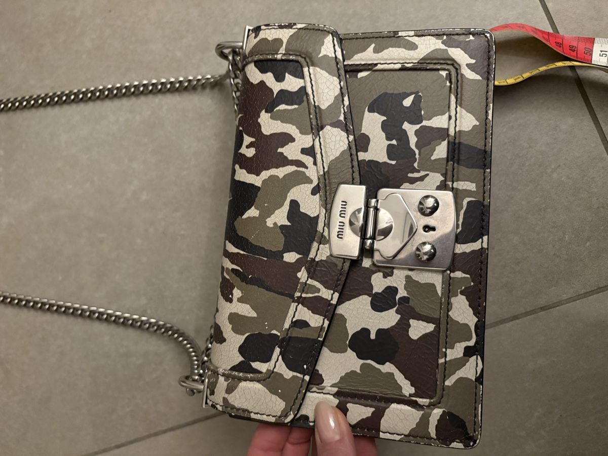 Miu Miu Borse da donna: MIU MIU Tasche – Usato da Zunzgen venduto da mel_y6w2