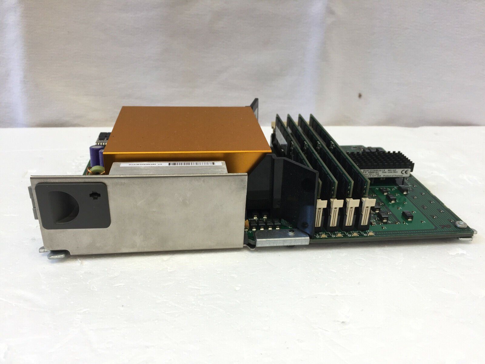 Hewlett Packard Server: HP 378476-001 PROCESSOR MEMORY BOARD PROLIANT DL585 G1 – Usato da Locarno venduto da Sa.chan 1