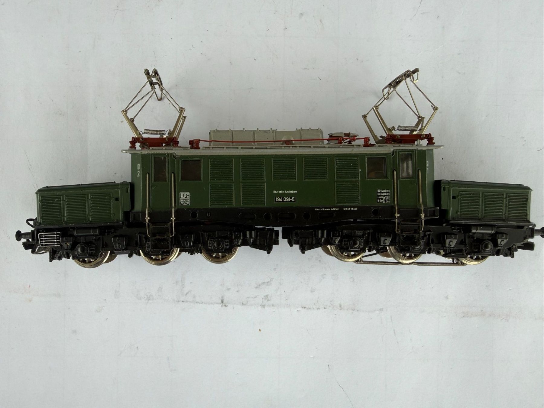 Märklin Modellini di ferrovie: Märklin 3322 BR 194 DB – Usato da Winterthur venduto da pascalCCS 3