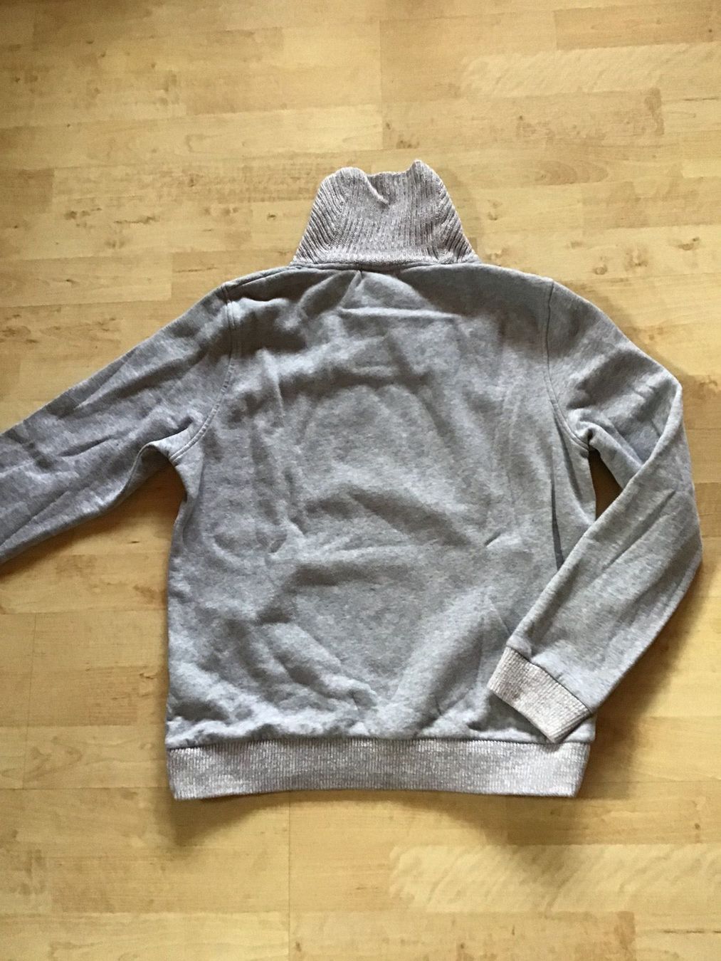H&M Maglioni & Felpe: Pulli "H&M" Gr. M... – Usato da Uetendorf venduto da Koh0 1