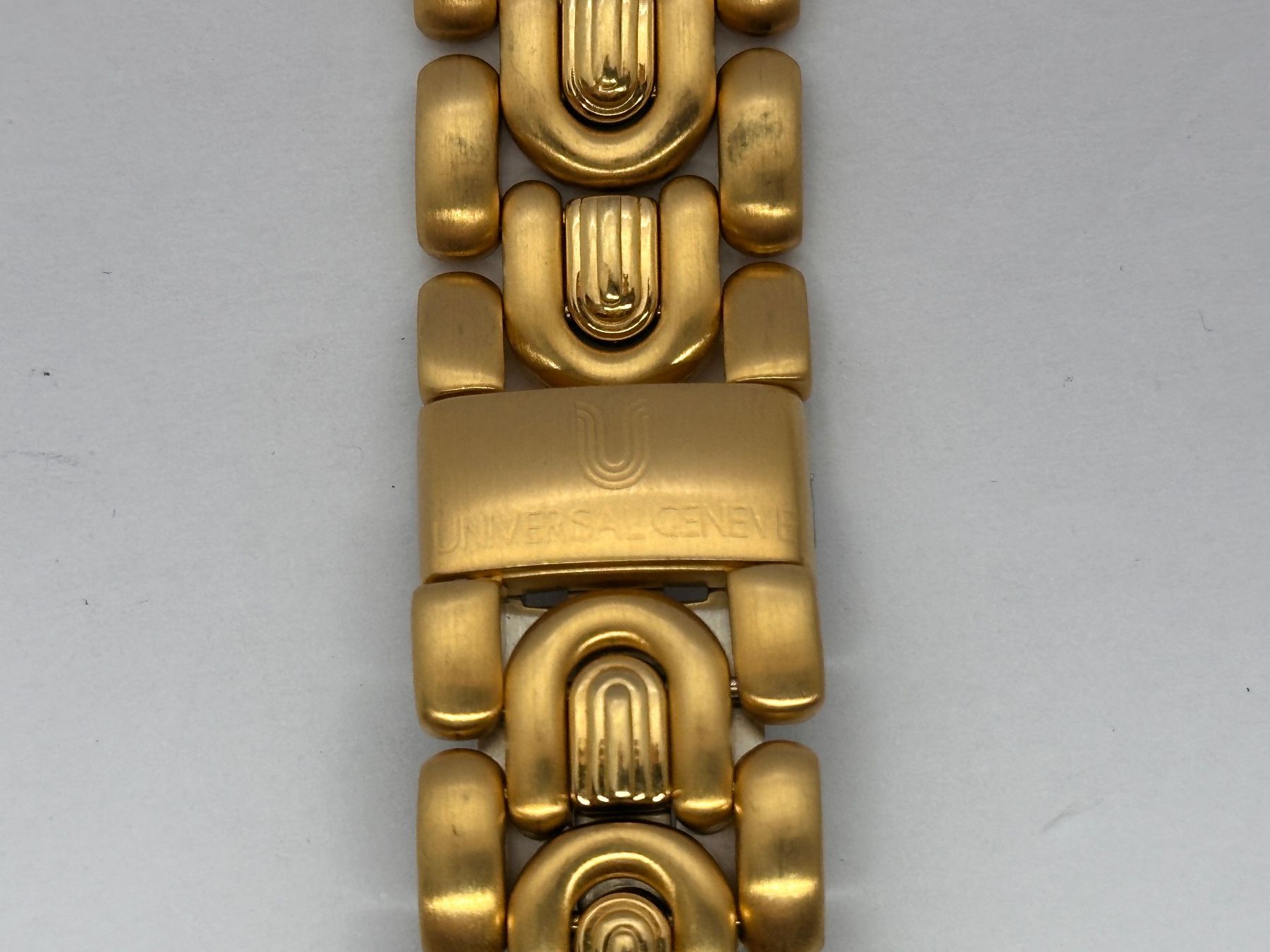 Universal Genève Uhren: Universal Geneve Corporate Band 18mm – Gebraucht aus Brüttisellen von AlphaOmega05 1