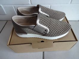 * Caprice Slipper *