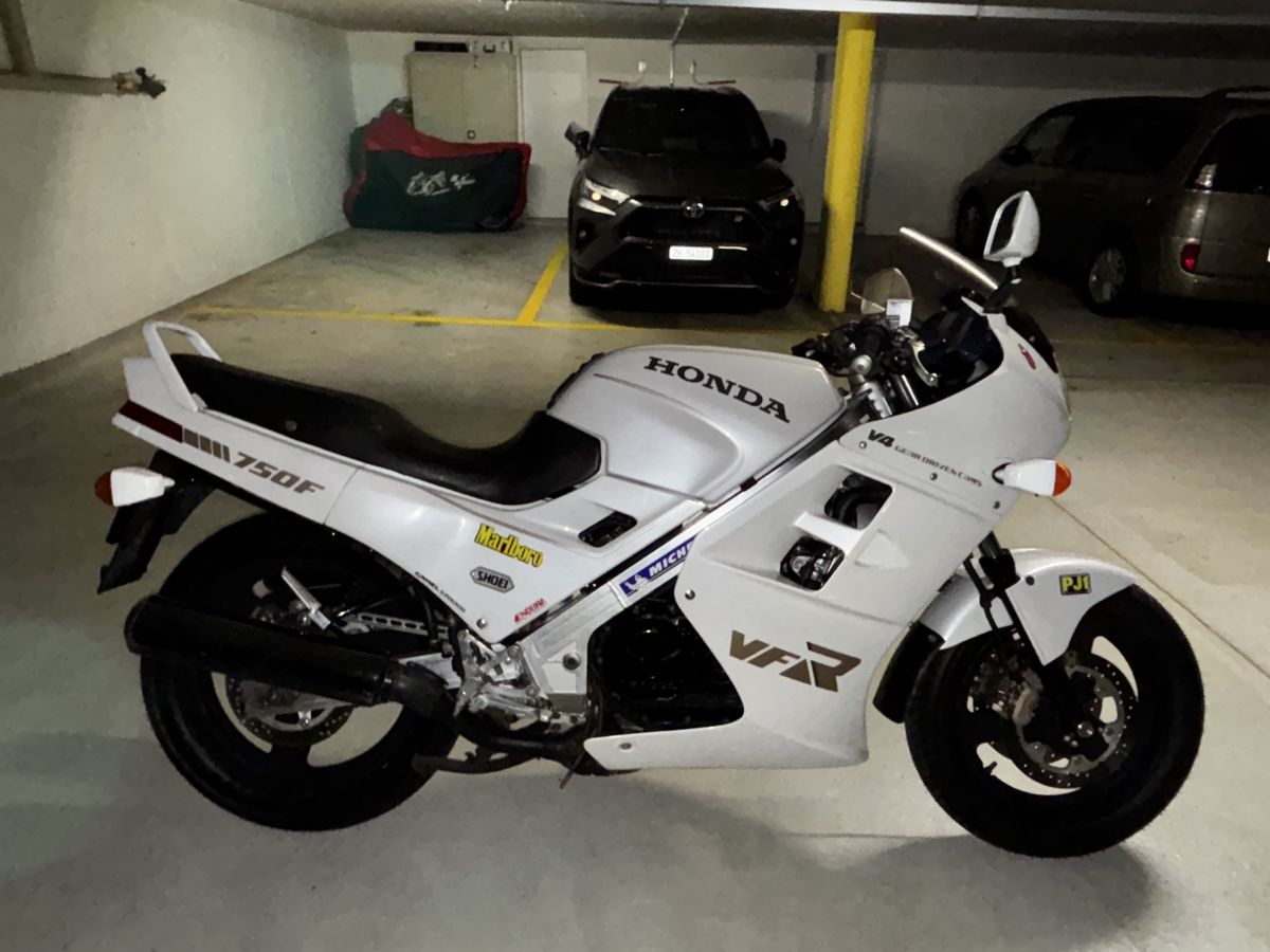 Honda Strada: Honda VFR 750 – Usato da Glattfelden venduto da Lektrolion 7