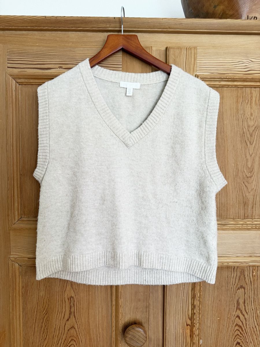 H&M Gilets & Westen: H&M Strick Weste Beige V-Ausschnitt | XS – Gebraucht aus Samedan von K7kgh