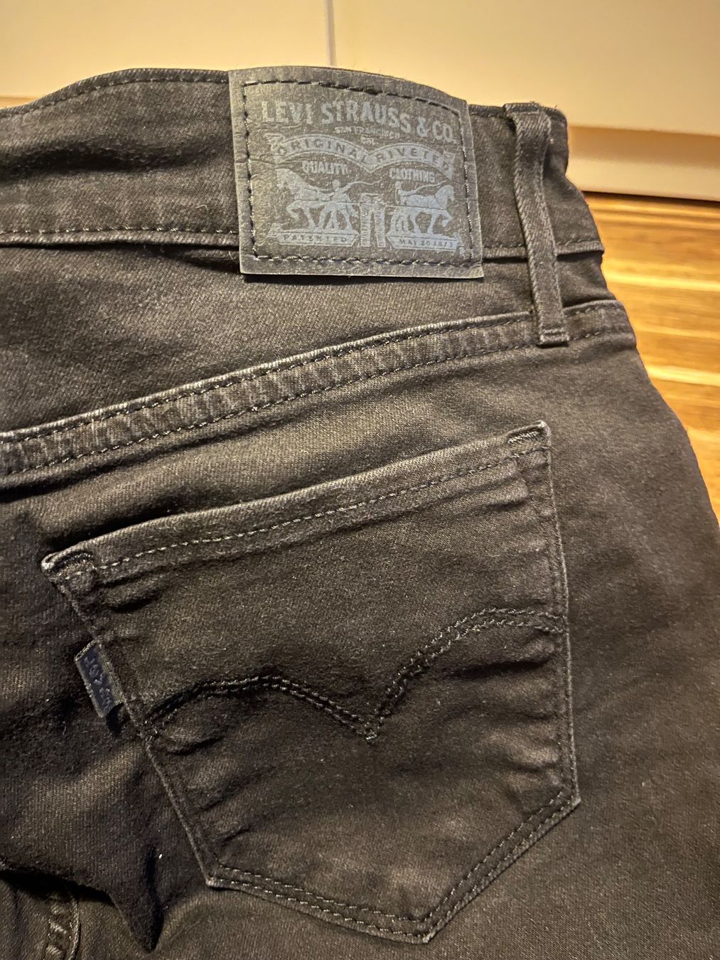 Levi's Jeans: Levi's 711 Skinny Jeans – Usato da Zürich venduto da sar_ghn5 3