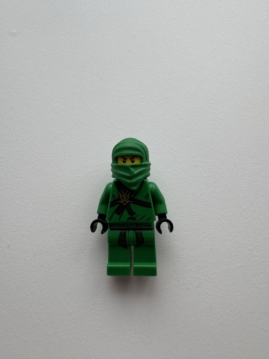 Lego Statuette: LEGO Ninjago Pilot Lloyd – Nuovo (secondo la descrizione) da Neuenhof venduto da kralj54