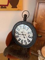 Grande horloge Jardin d'Ulysse rétro industriel 