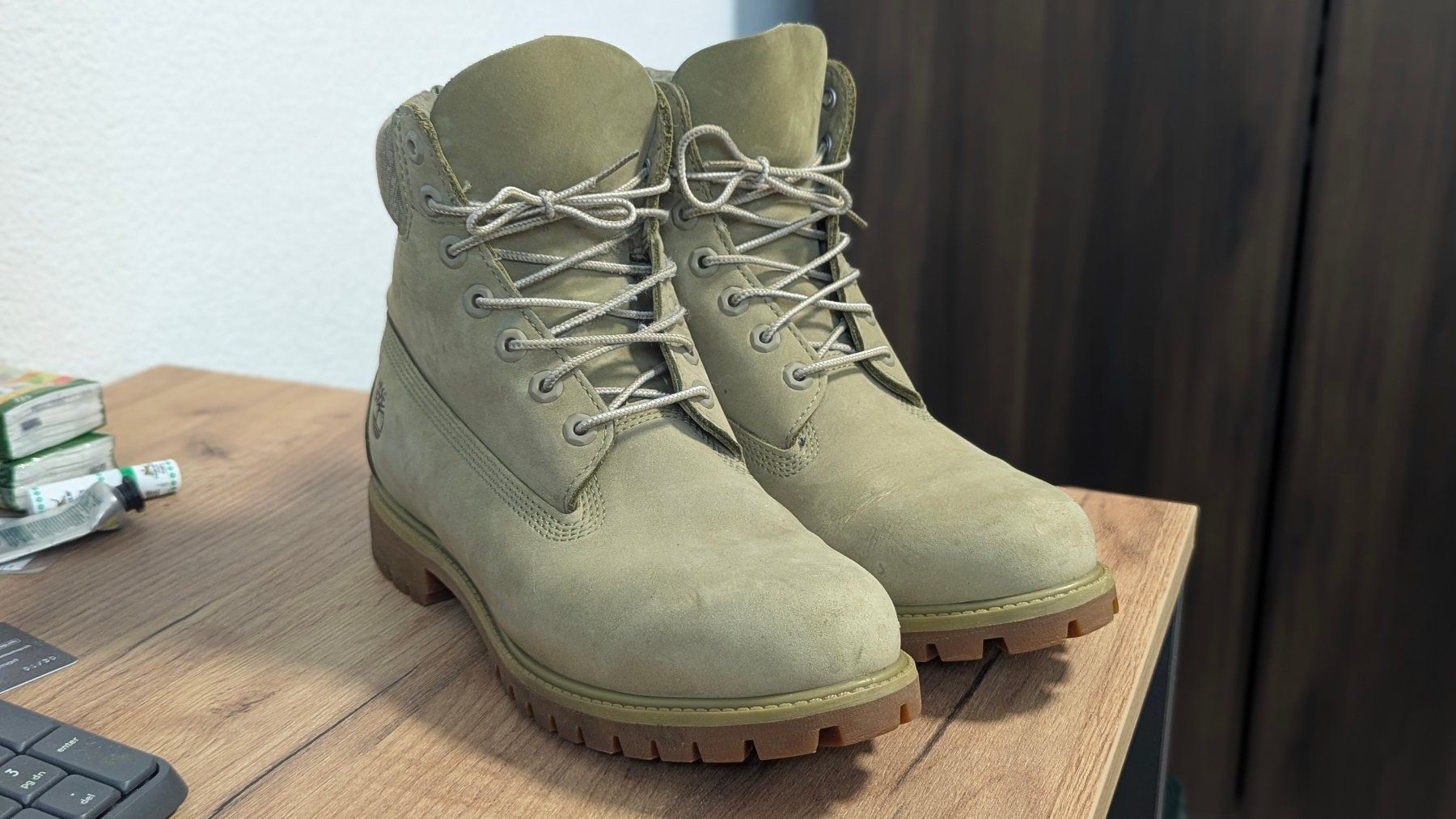 Timberland Scarpe da uomo: Bottes Timberland, taille 43, couleur olive, comme neuf – Usato da Coeuve venduto da Laskezz 2