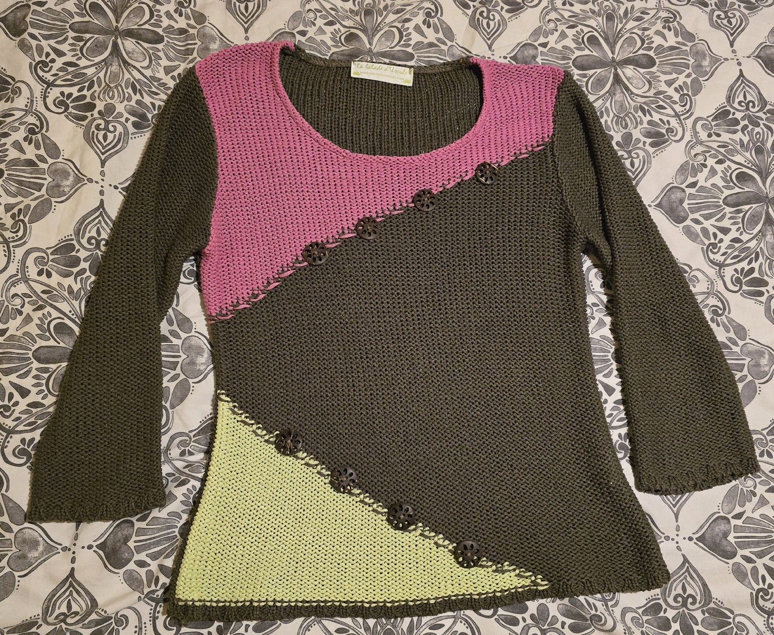 Maglioni & Felpe: Pull tricolore en tricot, taille M – Usato da La Neuveville venduto da Diamise