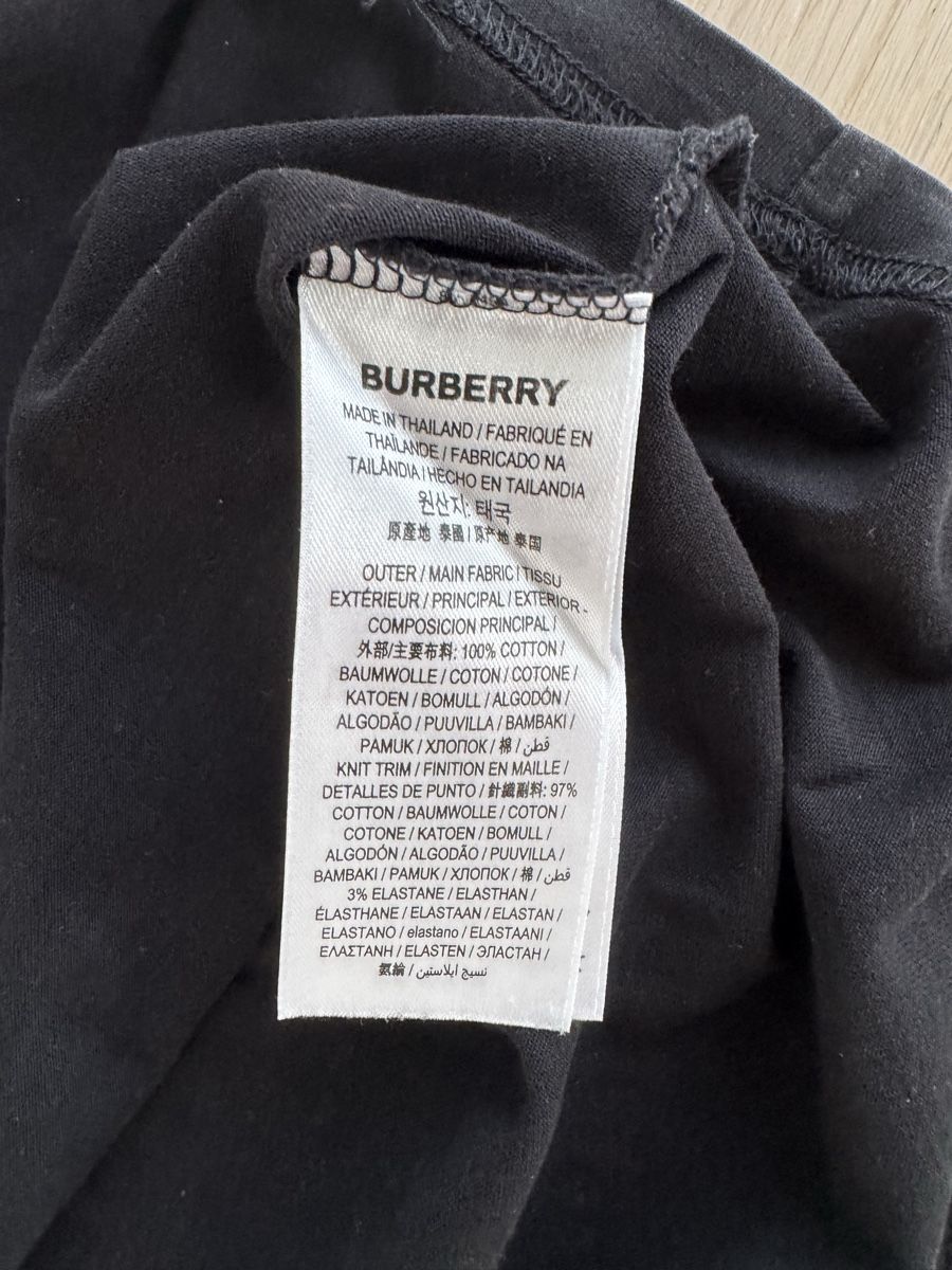 Burberry T-shirt: (Original) Burberry T-Shirt - Black – Usato da St. Gallen venduto da Asmolon 3