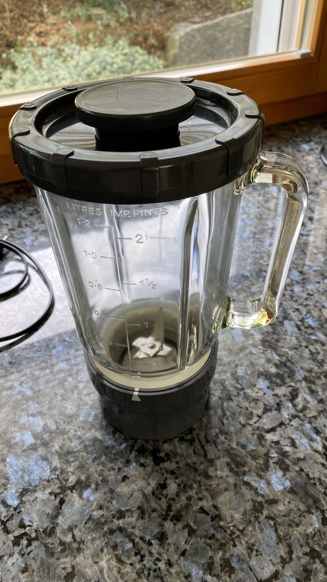 Kenwood Küchengeräte: Küchenmaschine Kenwood  – Gebraucht aus Lotzwil von Lugano5 3