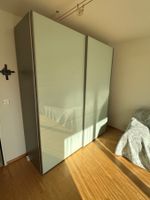 Schwebetürenschrank (Möbel Pfister)