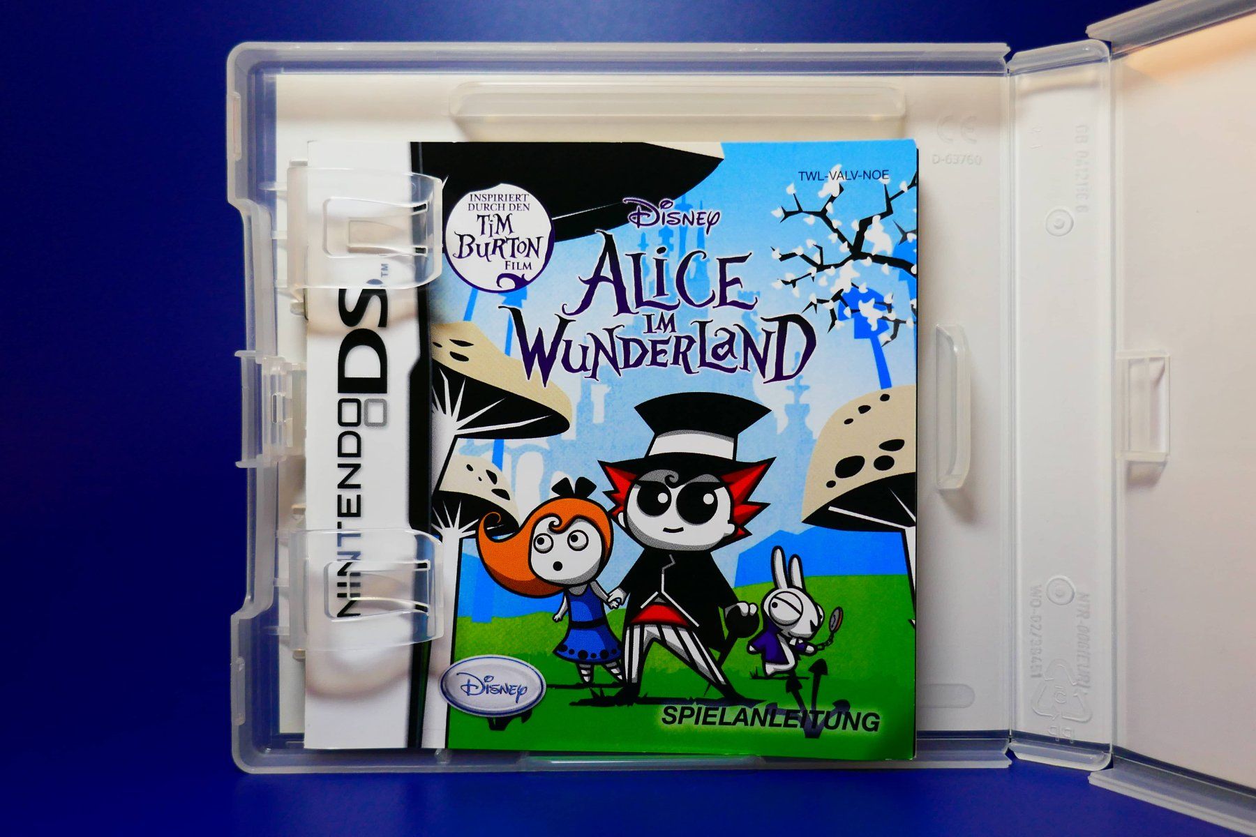 Nintendo Giochi: Disney Alice im Wunderland - Nintendo DS – Usato da Vuarrens venduto da Espace-Retro 1