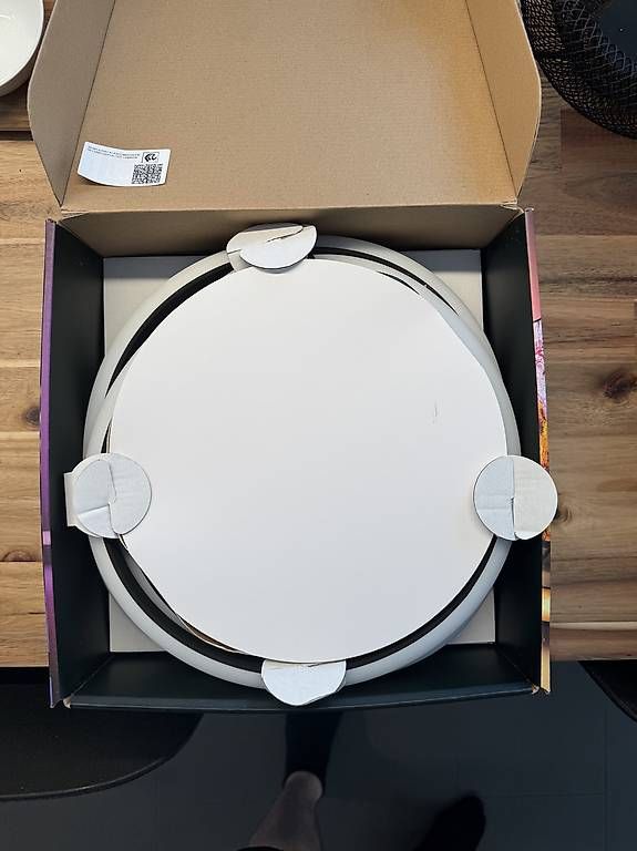 Philips Lampade: Philips Hue Play Gradient Lightstrip 75" – Nuovo (secondo la descrizione) da Solothurn venduto da Niyzuh 2