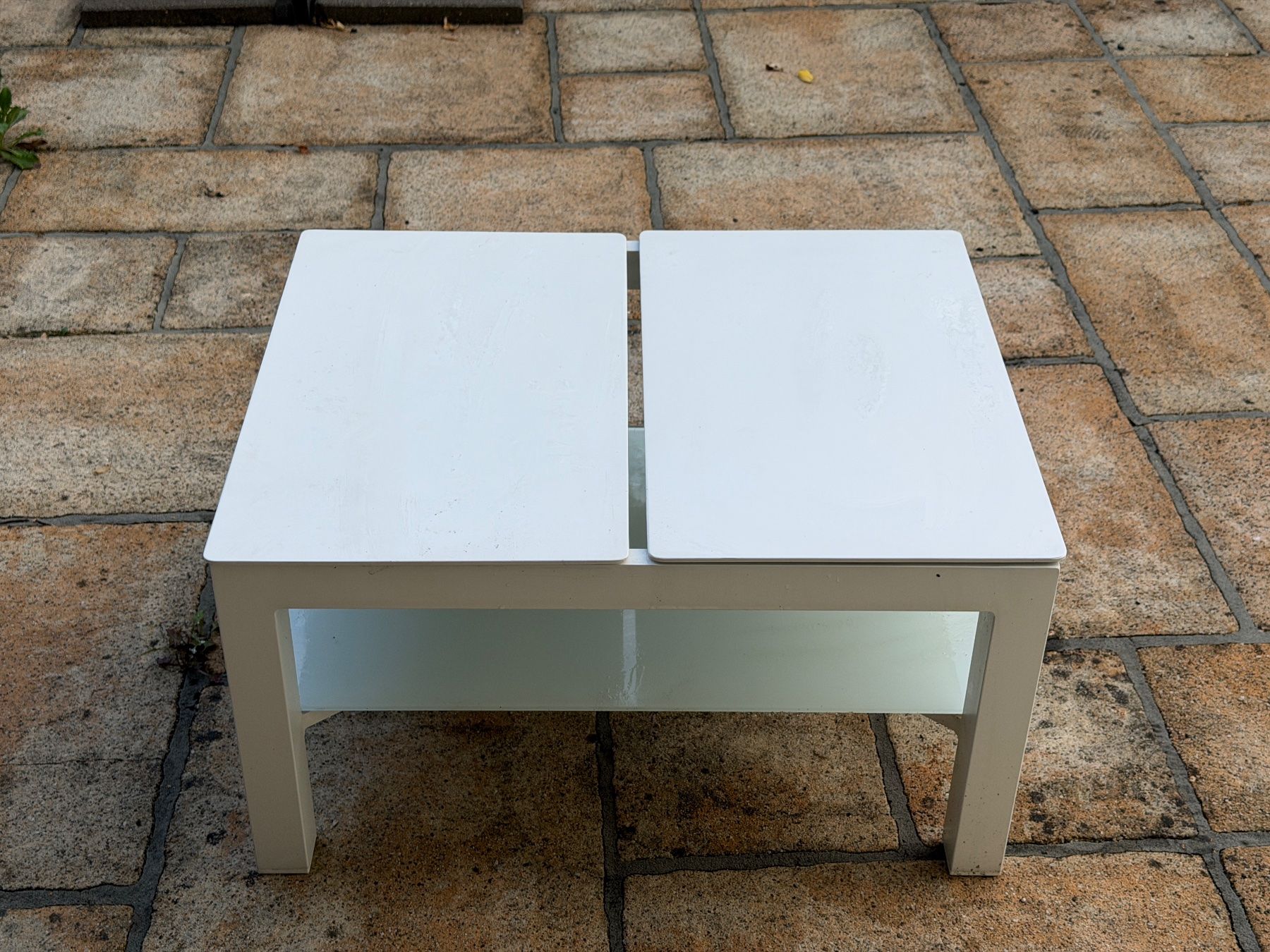 Tables: Klappbarer Gartenlounge-Tisch – D'occasion à Zug par Cleverle