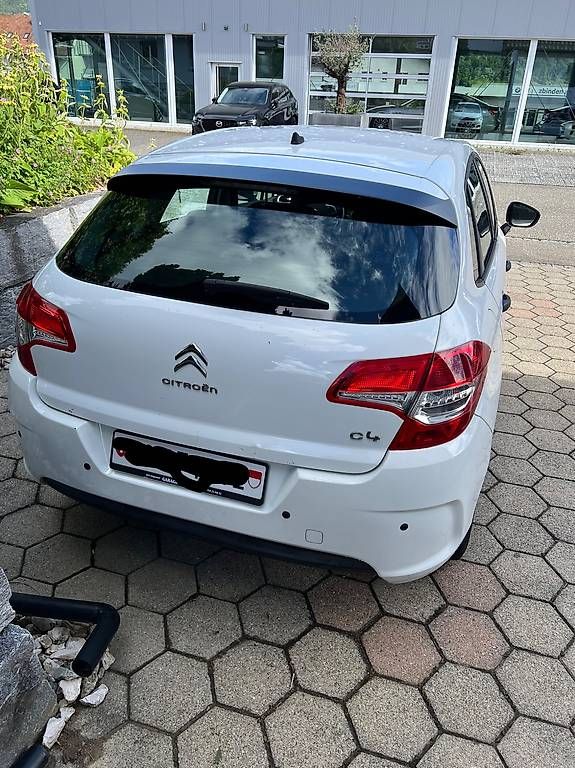Citroën Automobili: Citroën C4 1.4 CH-Auto – Usato da Hägendorf venduto da Lino021 2