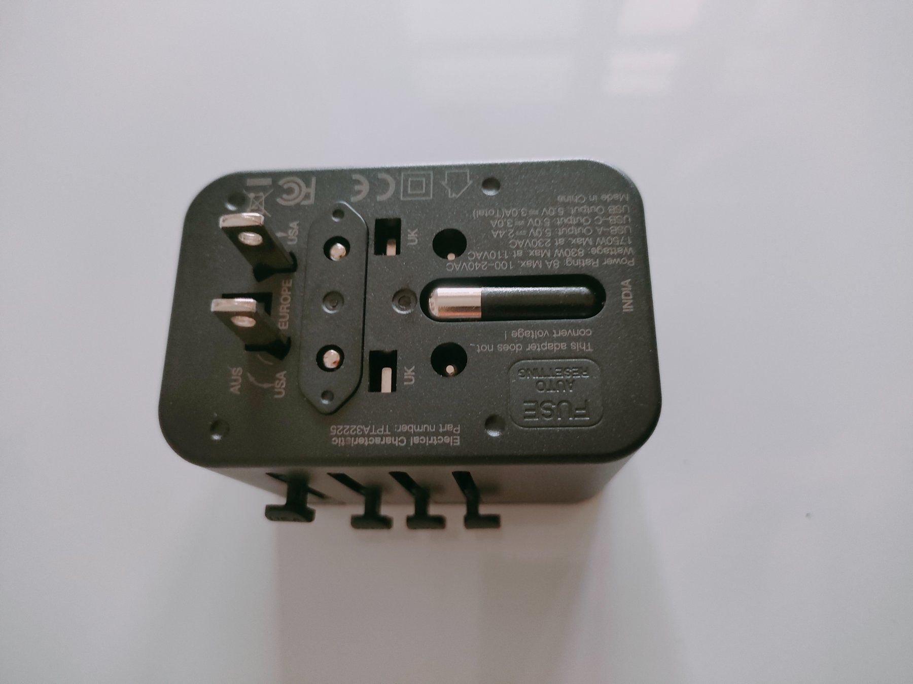 Laufwerke & Adapter: TecPearl Universeller Reiseadapter – Gebraucht aus Dietikon von Branquinha1981 5