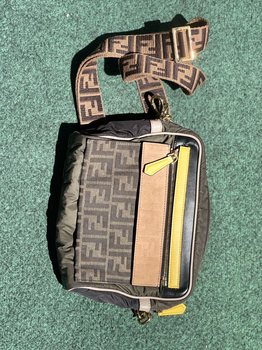 Fendi Taschen: Fendi Messenger Tasche – Gebraucht aus Spreitenbach von Erjon_bu