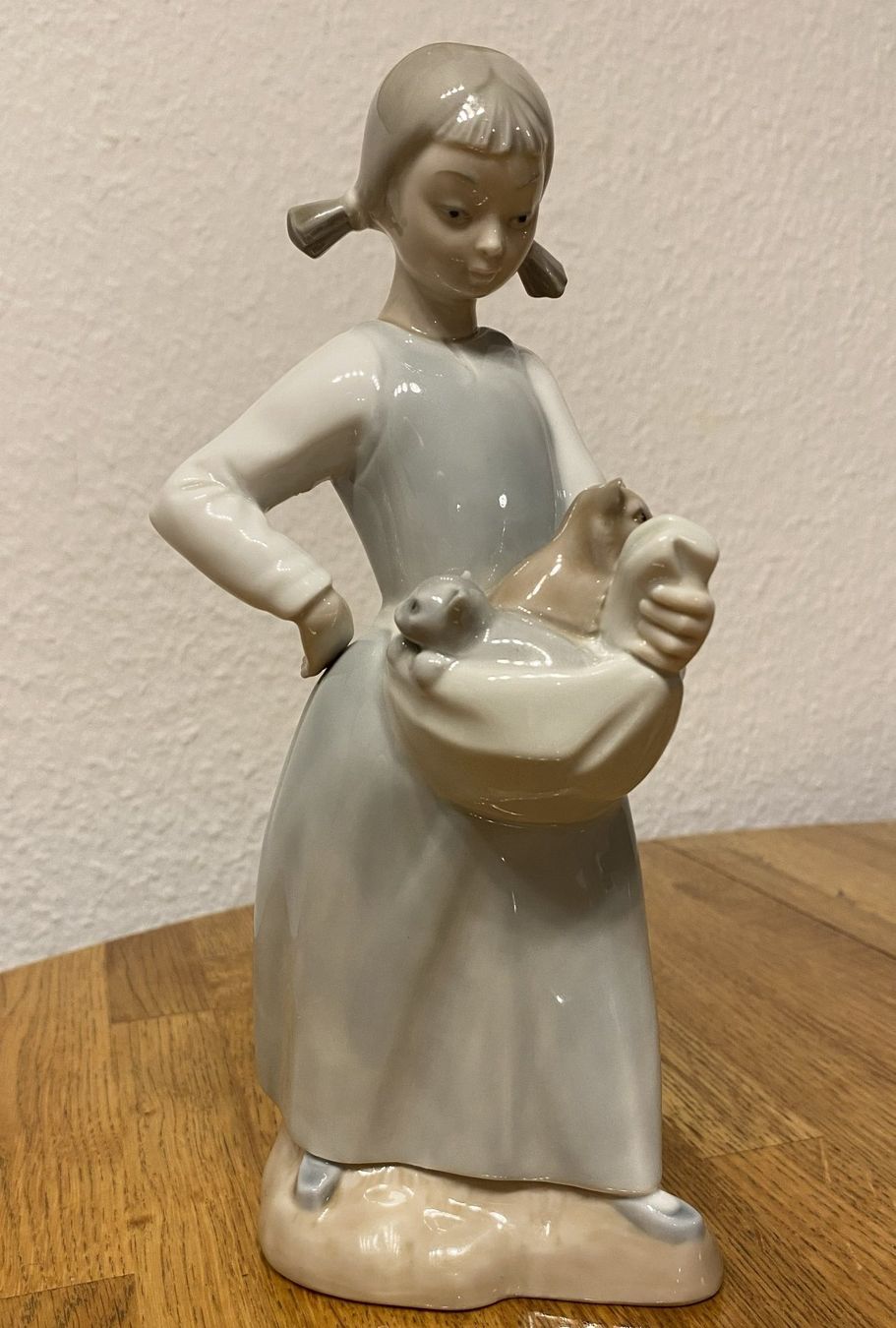 Lladro Statuette: herzige Mädchen mit Büsi Porzellan Figur – Usato da Derendingen venduto da lunatic