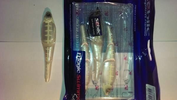 Köder: 4 Sebile Magic Swimmer 105 mm ghost – Neu und originalverpackt aus Fribourg von versus702
