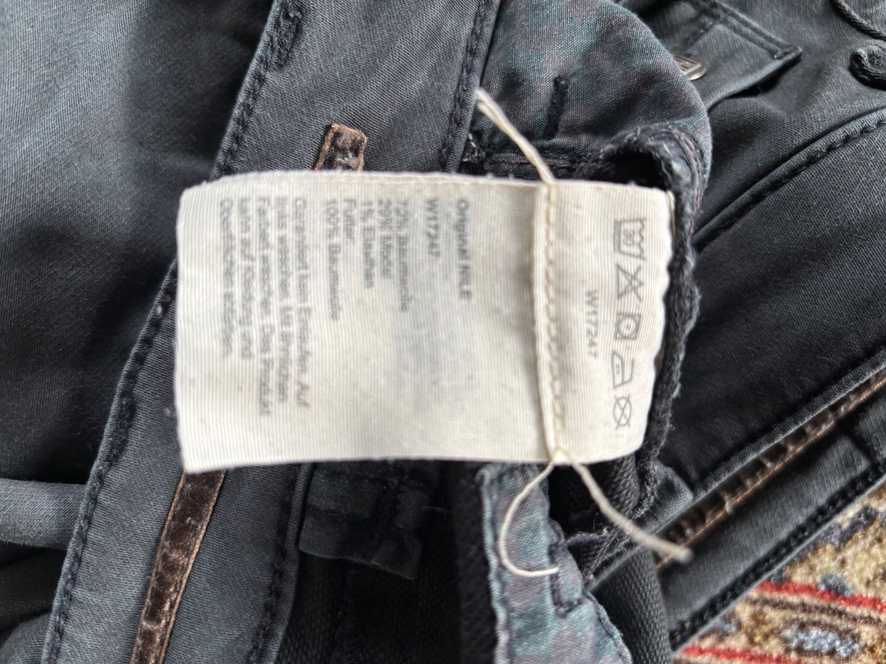 Nile Hosen: Pantalon Nile – Gebraucht aus Avry-devant-Pont von Griotte01 4