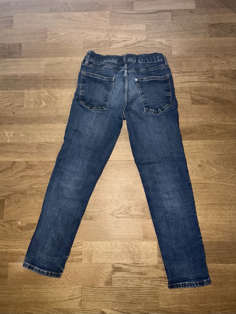 H&M Pantaloni: Jeans und Shorts Gr.140 – Usato da Thun venduto da doc_9r78 1