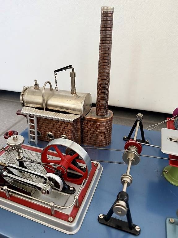 Wilesco Kit di modellismo & Modellini statici: Wilesco Dampfmaschine – Usato da Muri AG venduto da cag733 3