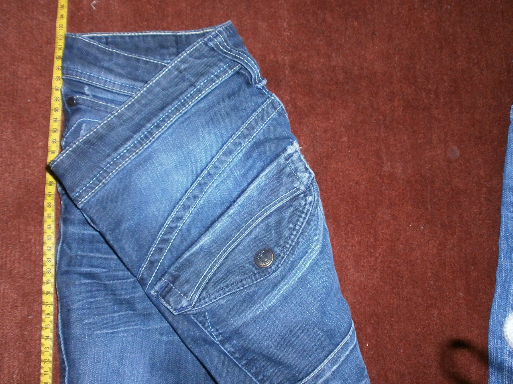 Hosen: Jeans 4 Paare – Gebraucht aus Feuerthalen von  3