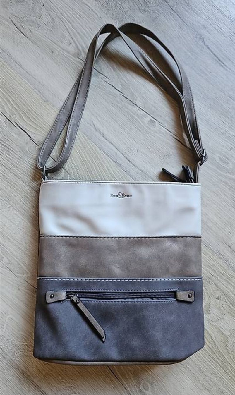 Borse da donna: Handtasche wie neu – Usato da Schwanden Sigrisw venduto da Pumuckel27