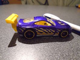 Spielzeugauto Power Pro, Hot Wheels, violett/gelb/Flammen