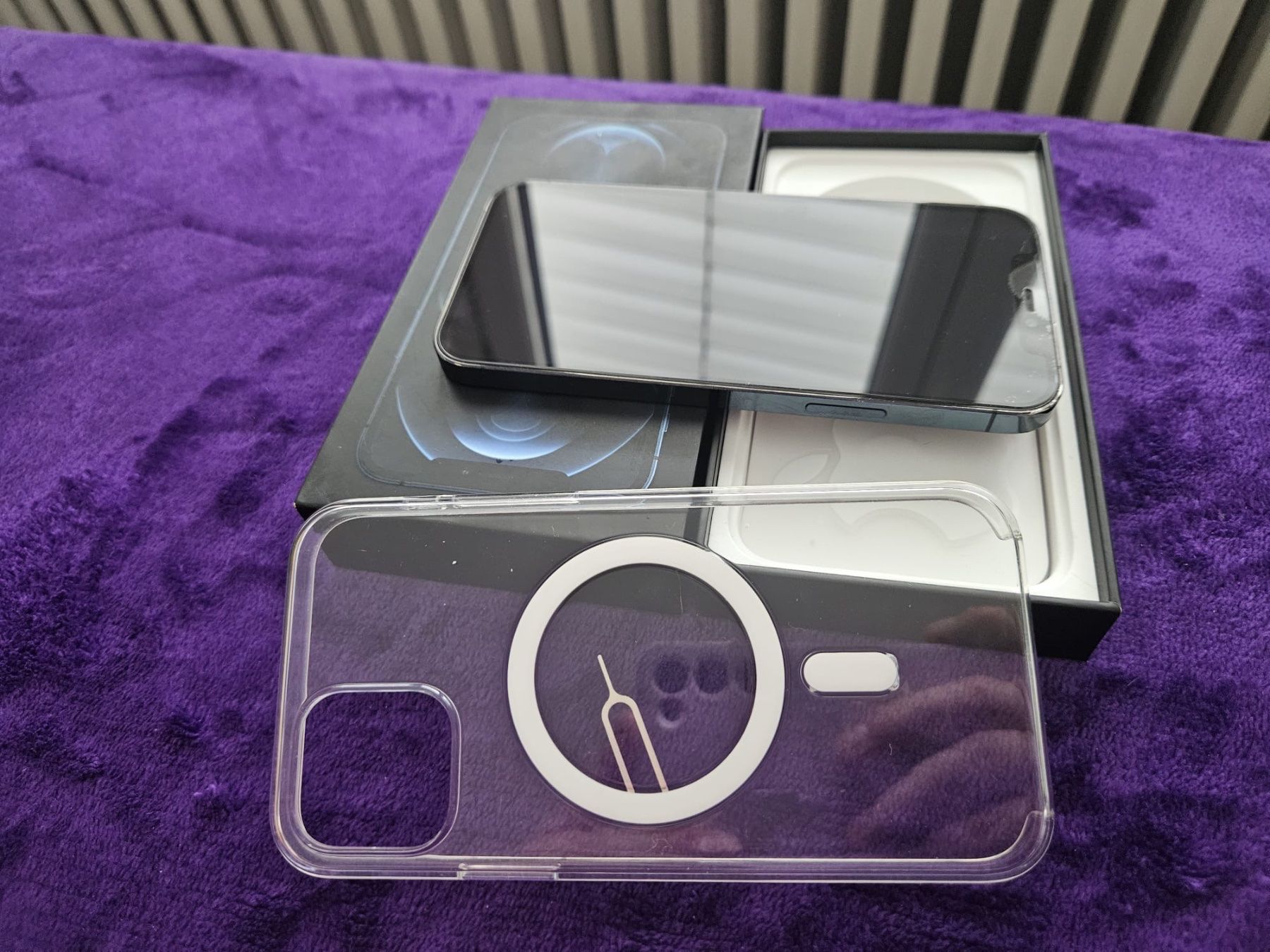 Apple Portables: Apple I Phone 12 pro 128 GB – D'occasion à Adliswil par Martina.Zelenakova 4
