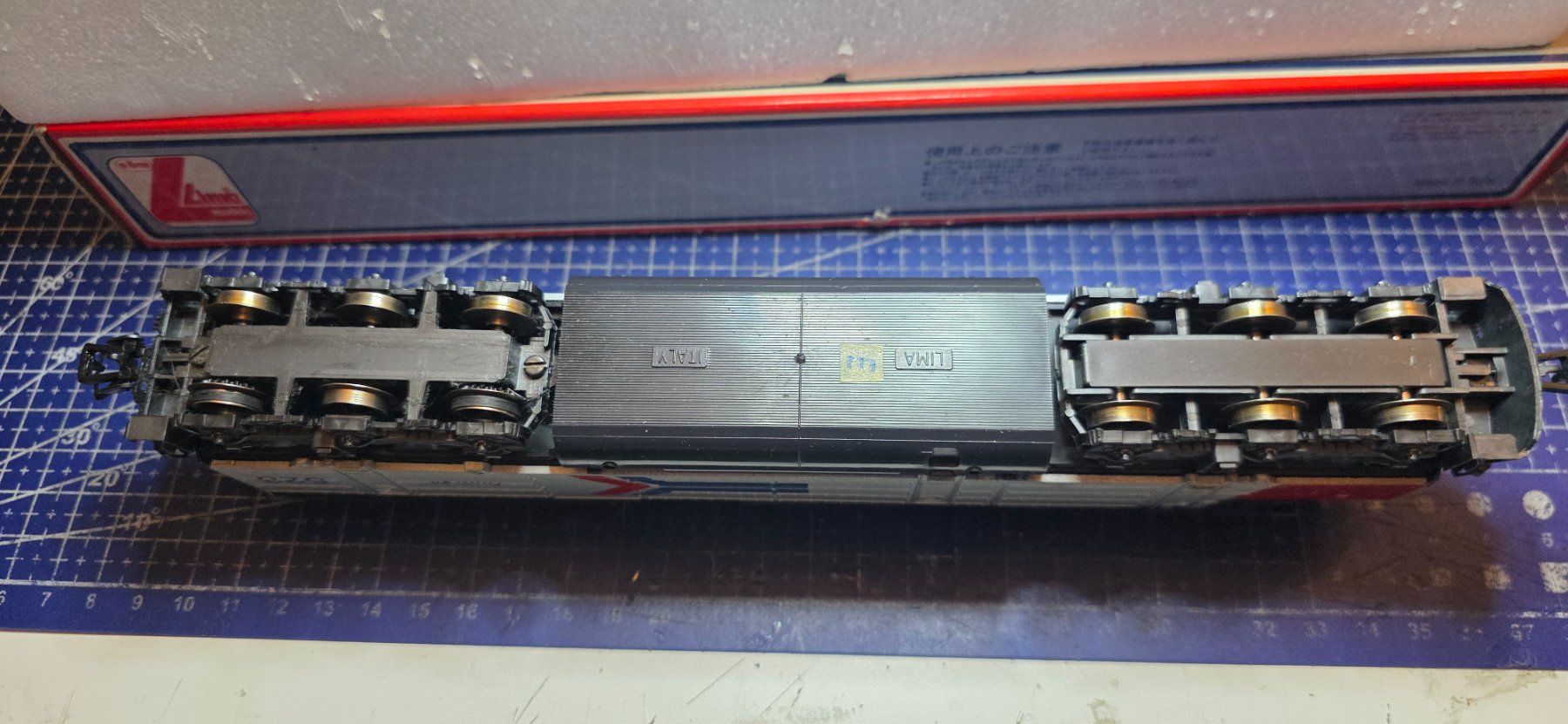 Lima Modellini di ferrovie: Lima USA Amtrak 523 HO/DC Analog – Usato da Hochfelden venduto da Danizh0 3