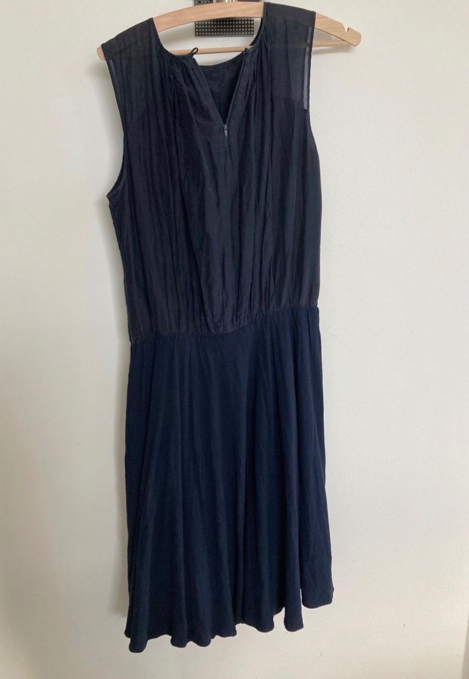 Hugo Boss Vestiti: Hugo Boss dunkelblau Kleid – Usato da Muhen venduto da Cottoneyes 2