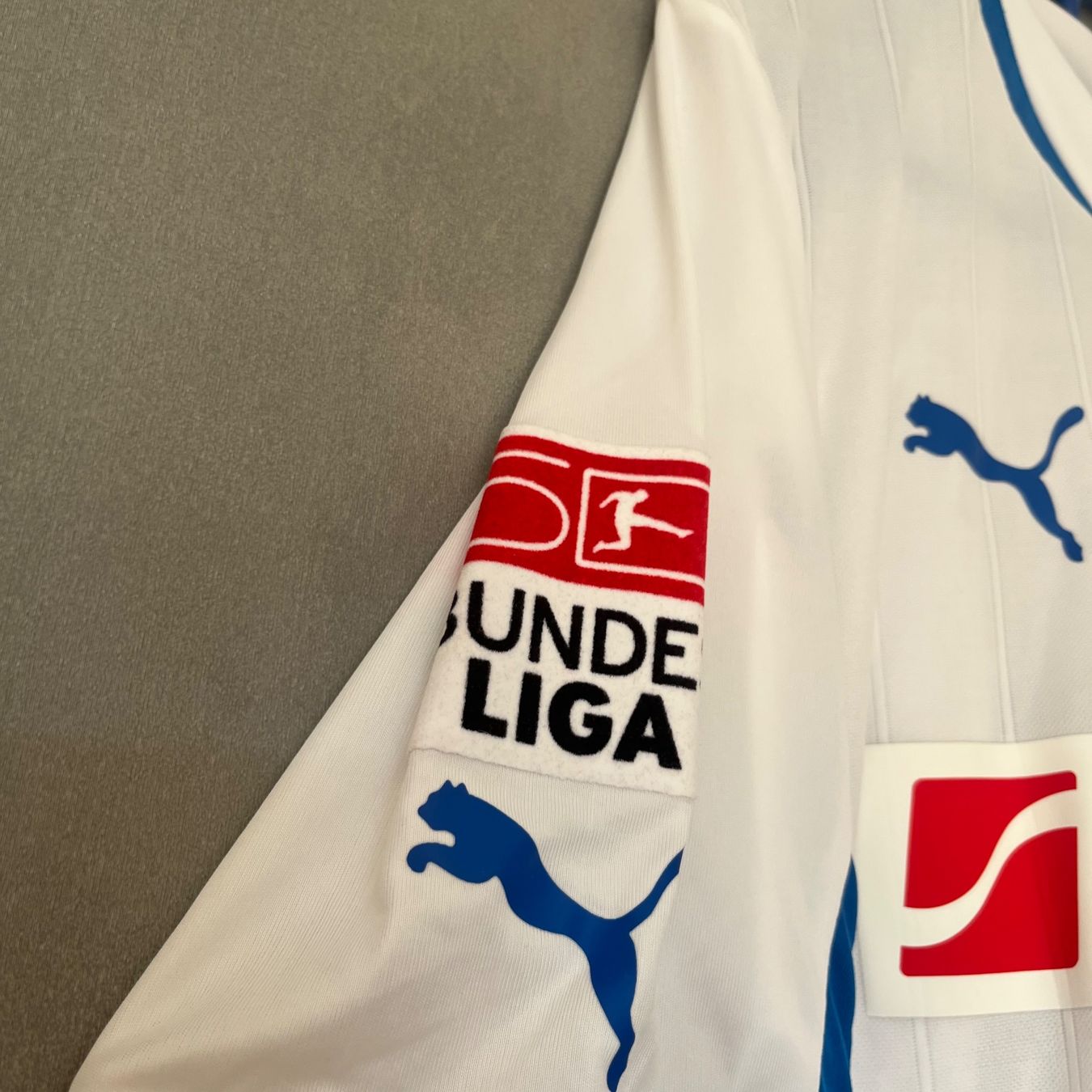 Puma Canottiere & Pantaloni: Matchworn TSG Hoffenheim Derdiyok Puma – Usato da Winterthur venduto da LaBodega 3