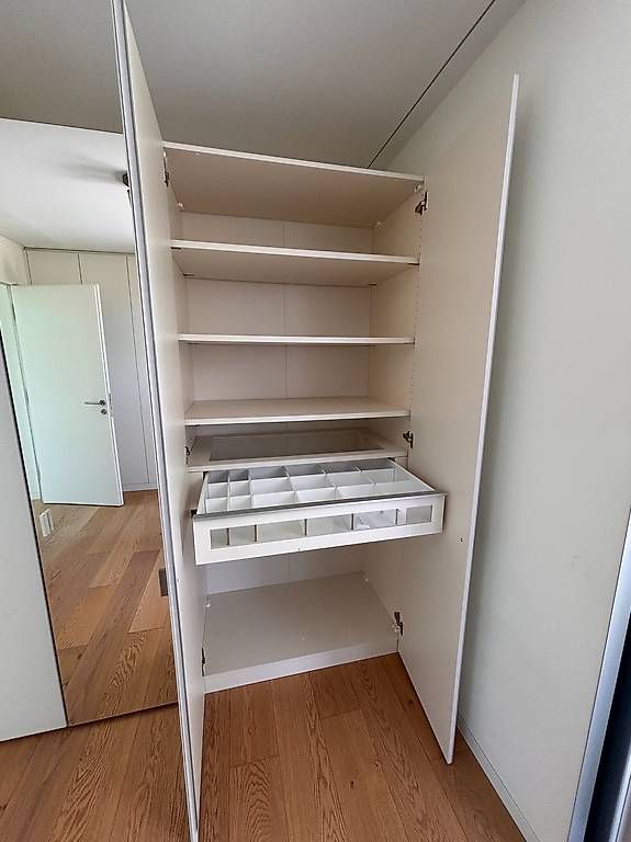 Armadi: Grand armoire de 4 compartiments – Usato da Genève venduto da adm_7kjf 1