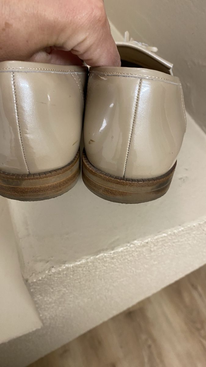 Scarpe da donna: Lack Halbschuh Caprice 38.5 beige – Usato da Magden venduto da Gondwina 3