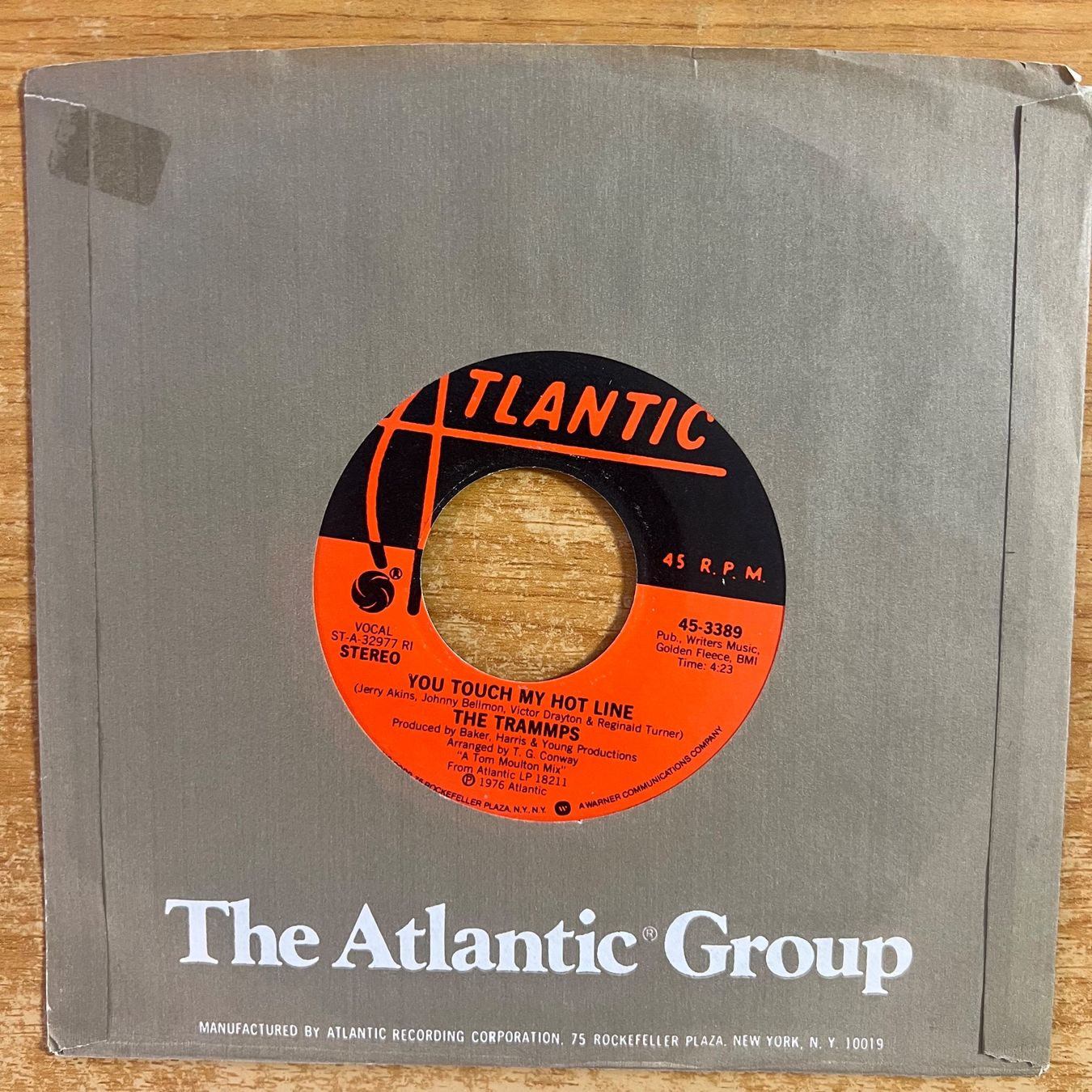 Vinyles: Trammps - Disco Inferno / 1. US-Press. 1977 - Very nice Copy – D'occasion à Gais par soundcave57 1