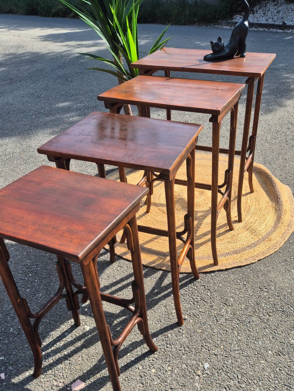 Thonet Tavoli: Tables gigognes en bois Thonet – Usato da Fully venduto da tameab 3