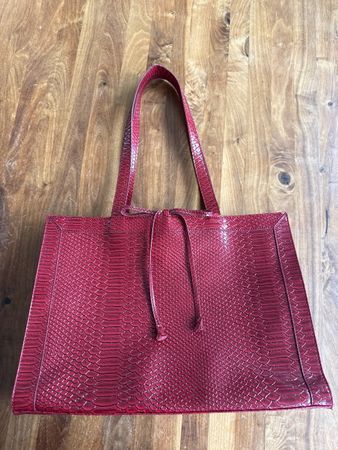 MARKEN TASCHE, LEDER ROT, PRAKTISCH, TOP ZUSTAND***