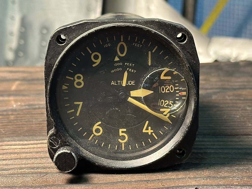 Misurare: USAAF Cockpitibstrument Höhenmeter 2.WK – Usato da Pfäffikon ZH venduto da Accuface