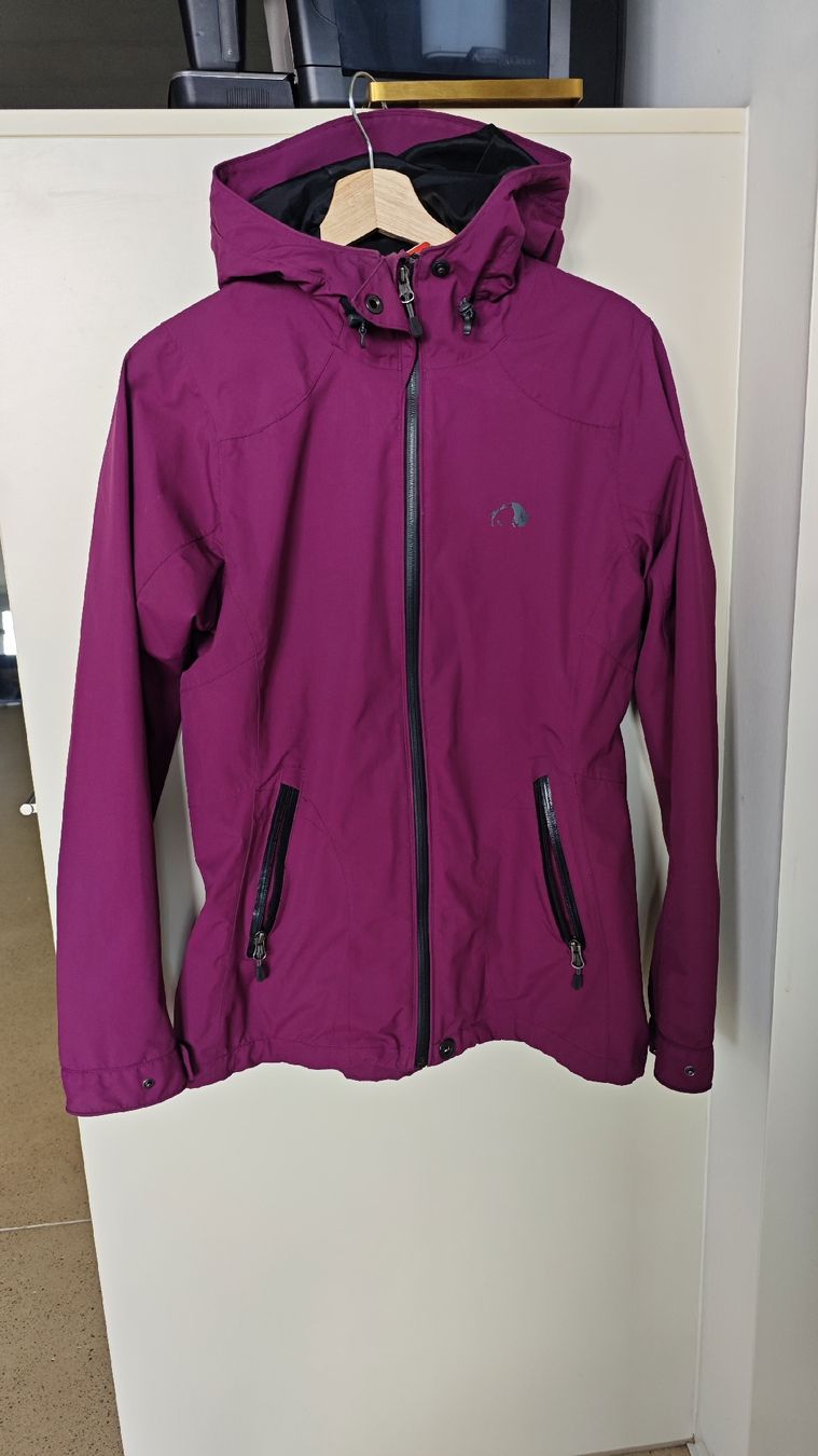 Jacken: Softshell Jacket, purple, size 38 M, waterproof – Gebraucht aus Zürich von alu_dzr7