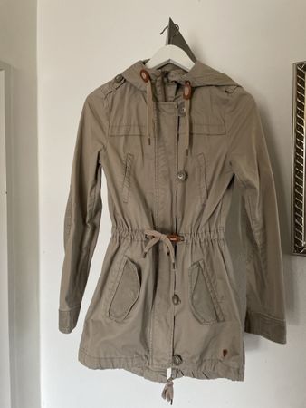 Clockhouse Übergangsjacke beige Grösse XS guter Zustand