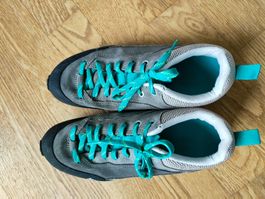 Trekkingschuhe Gr. 37