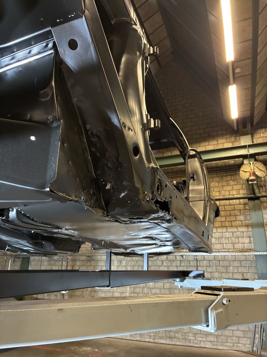 BMW Automobili: BMW e36 Rohkarrosserie / Chassis – Usato da Künten venduto da phi_rl6r 6