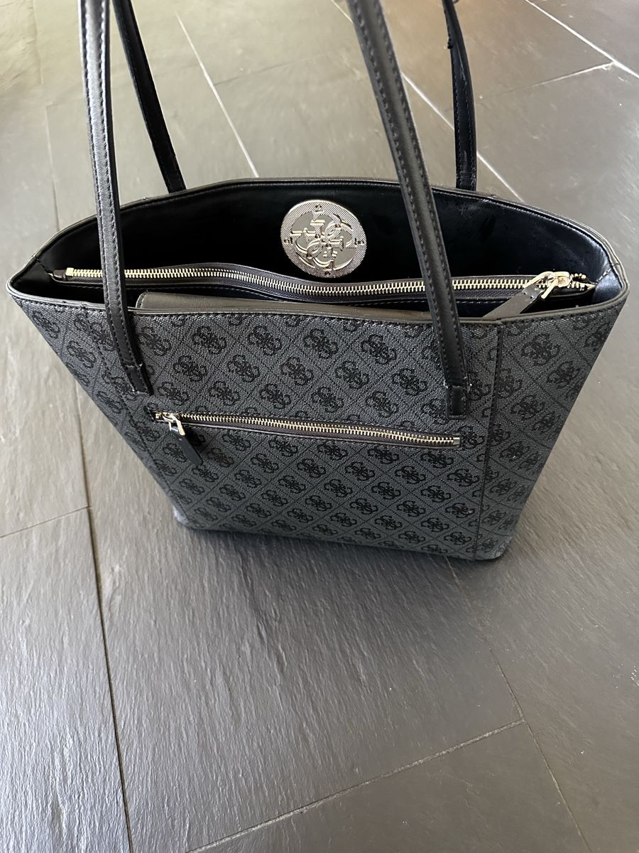 Guess Taschen für Damen: Guess Tasche – Gebraucht aus Reiden von LisiC 2